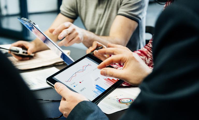 In controlling and finance, managers are focusing on efficiency improvements in the back office - above all through digitalization.