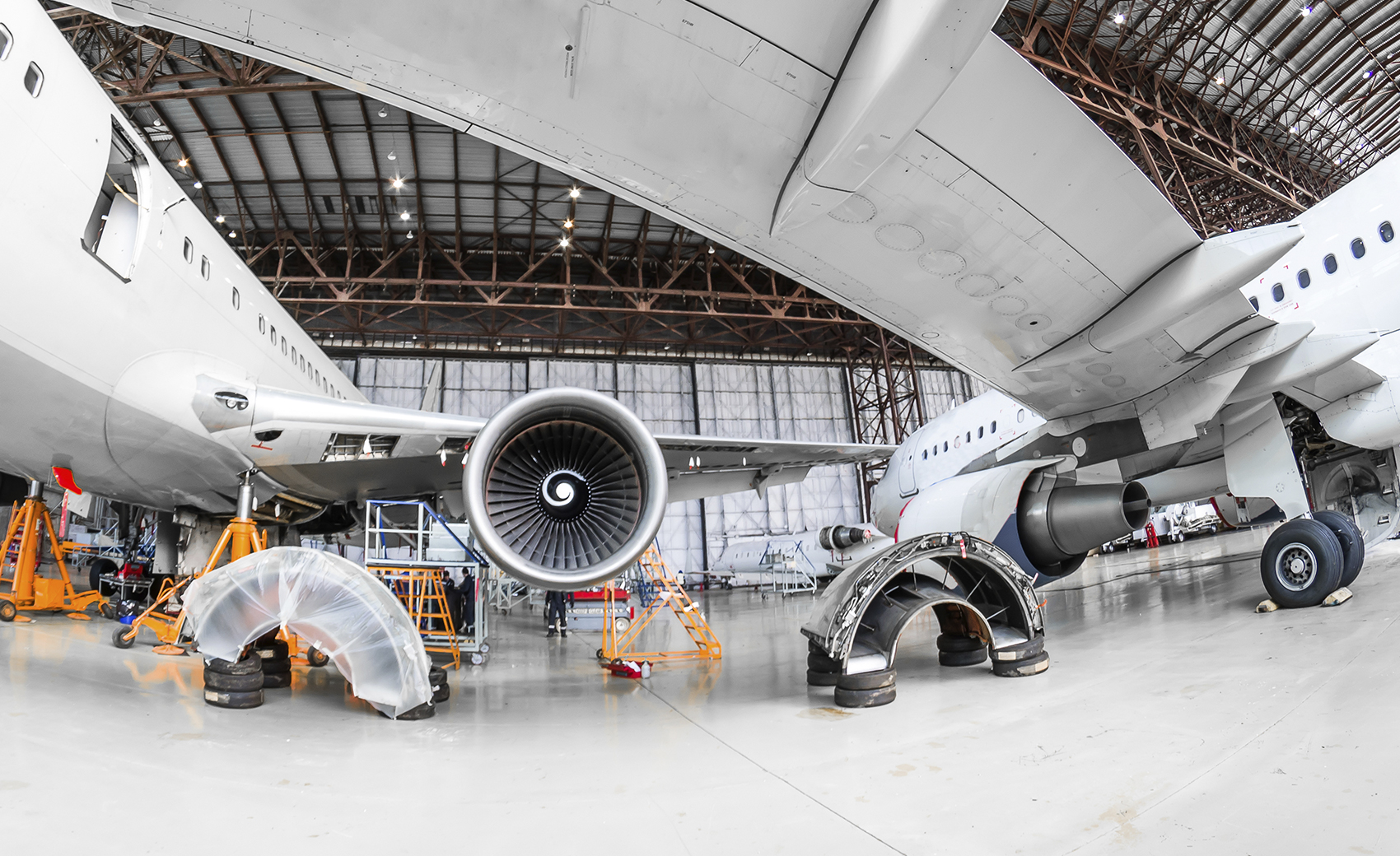 Commercial Aircraft Maintenance