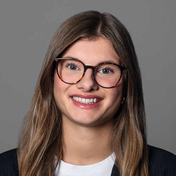 Marlen, Global Social Media Specialist